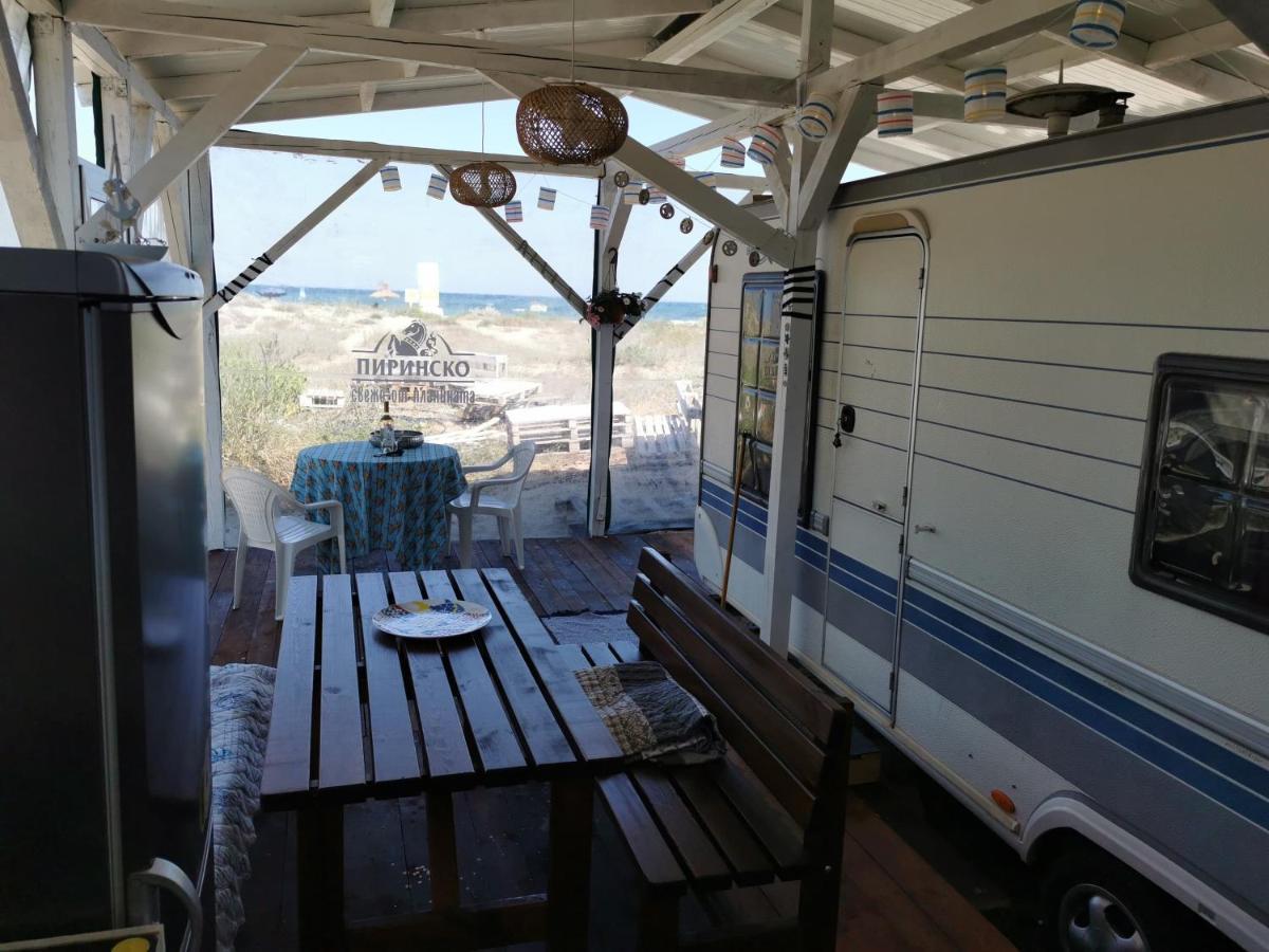 Sea Caravan/Camper On The Beach キテン エクステリア 写真
